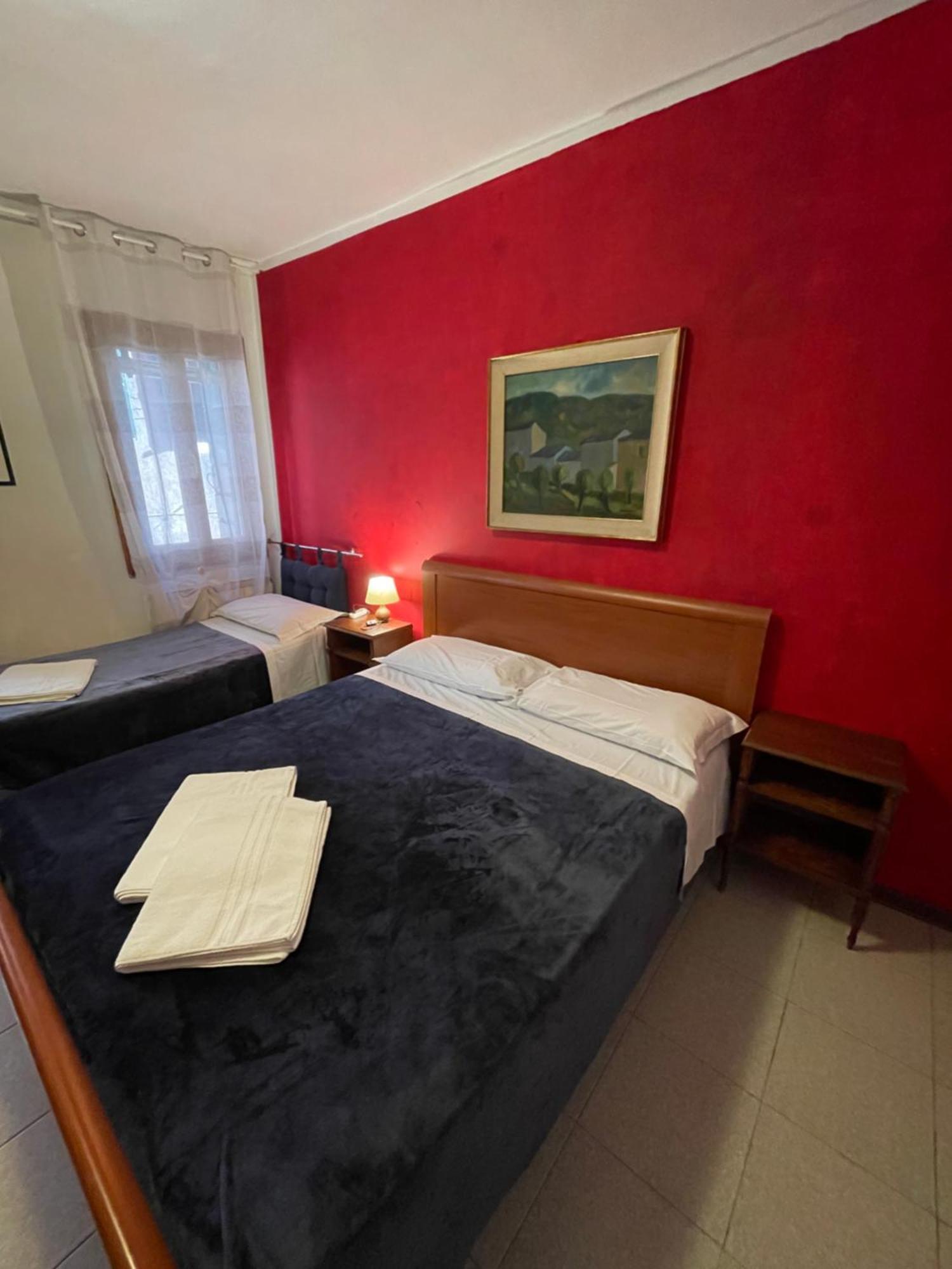 Appartamento Comfortable Near Train Station